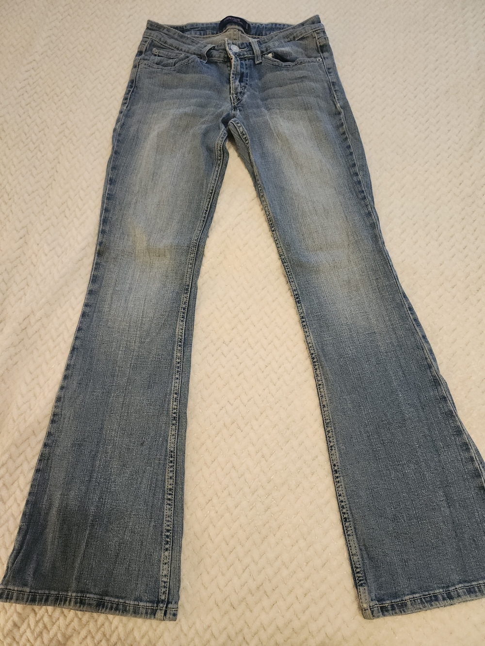 Women's Levis Blue Flare Jeans — Boot Cut